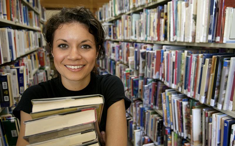 Student in library